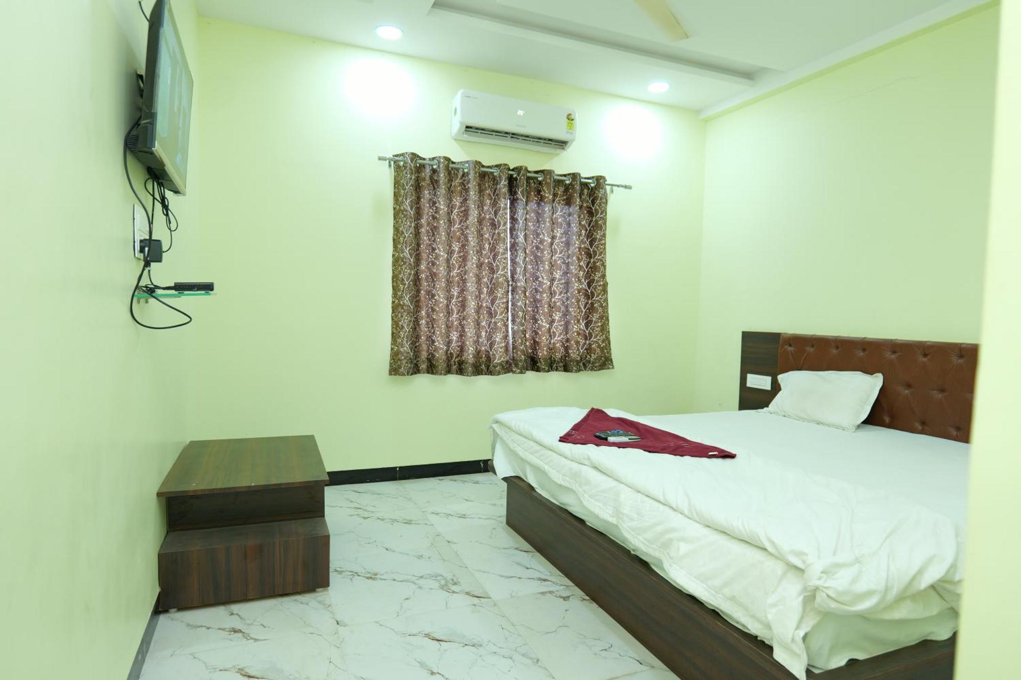 Hotel New 712 Aurangabad  Buitenkant foto